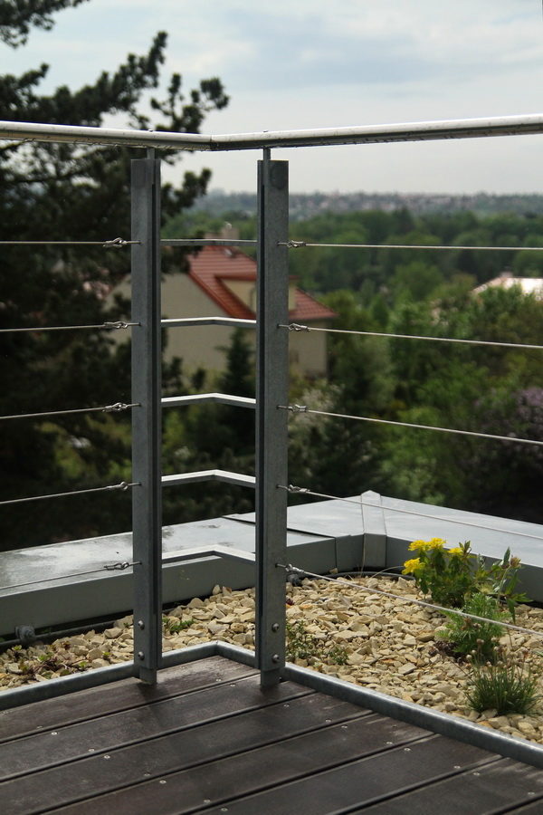 zabradli3